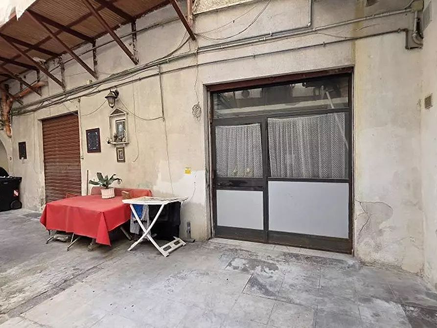 Immagine 8 di Magazzino in vendita  in Via Giacalone 23 a Palermo
