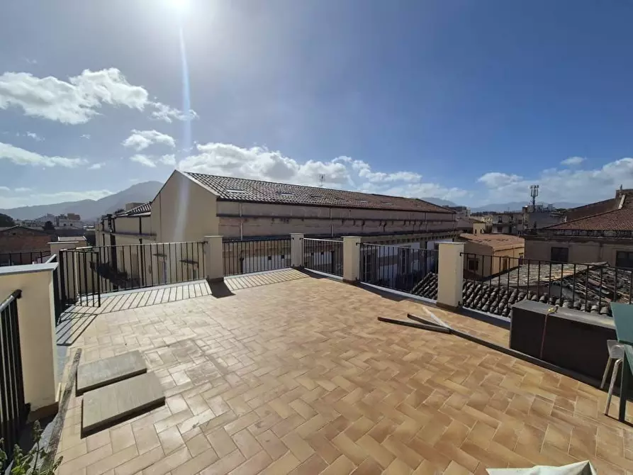 Immagine 2 di Appartamento in affitto  in Via Alloro 107 a Palermo