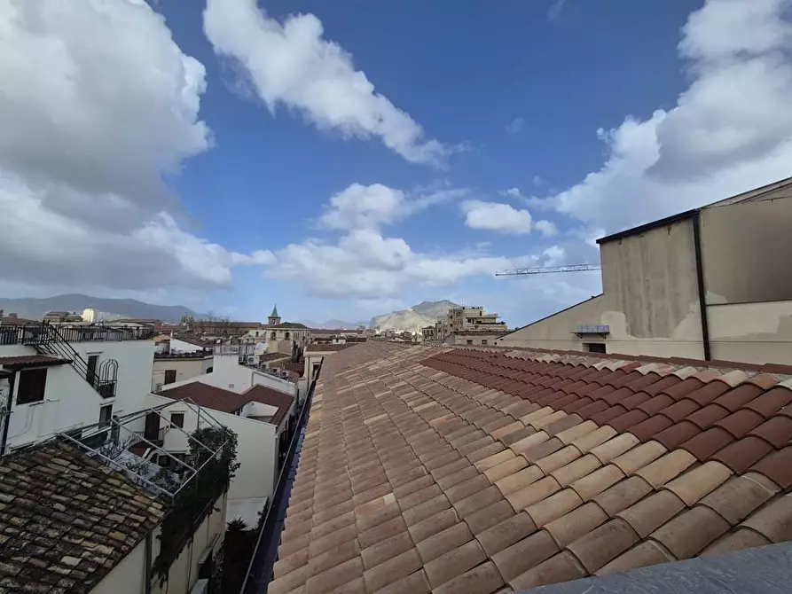 Immagine 25 di Appartamento in affitto  in Via Alloro 107 a Palermo