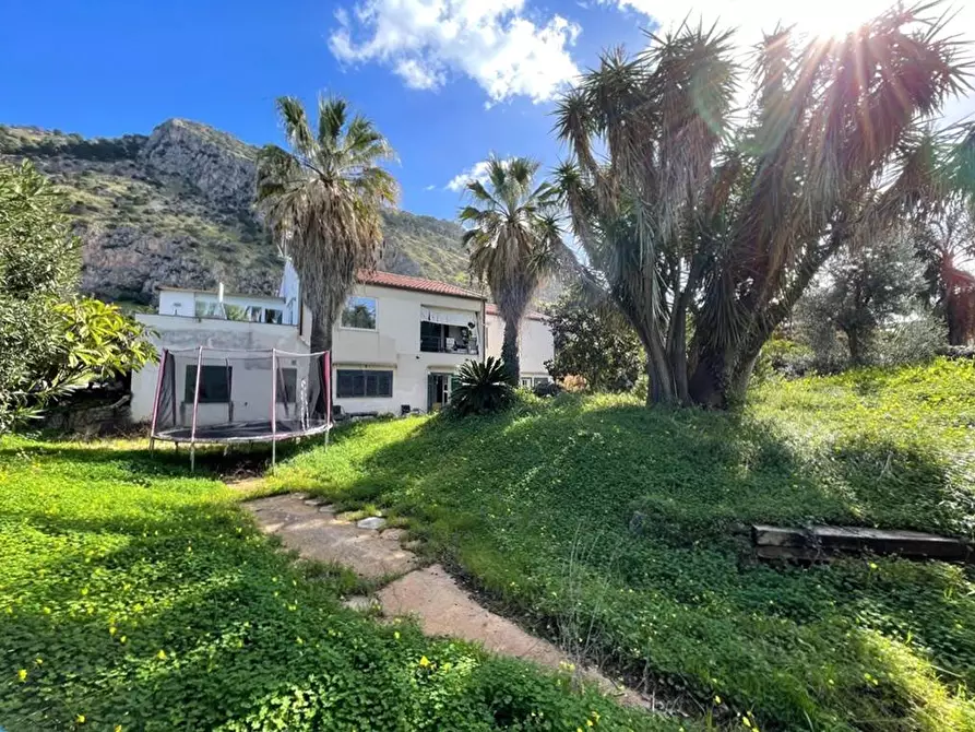 Immagine 15 di Villa in vendita  in Via Marinai Alliata 4B a Palermo
