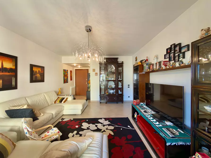 Immagine 3 di Appartamento in vendita  in Politi Raffaello 4 a Palermo