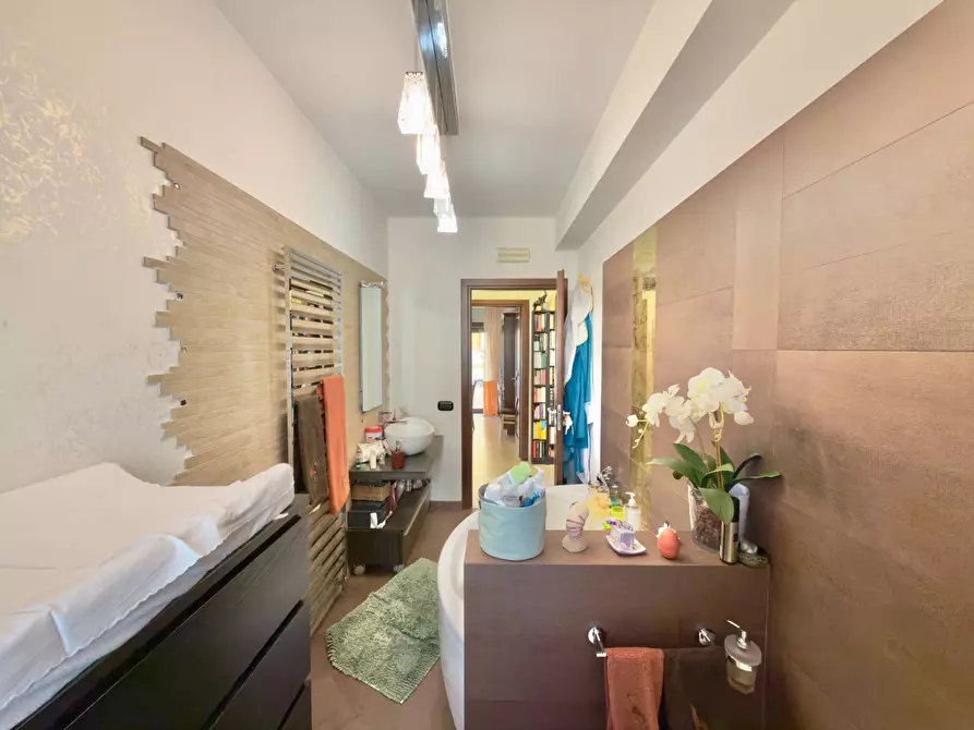 Immagine 25 di Appartamento in vendita  in Politi Raffaello 4 a Palermo