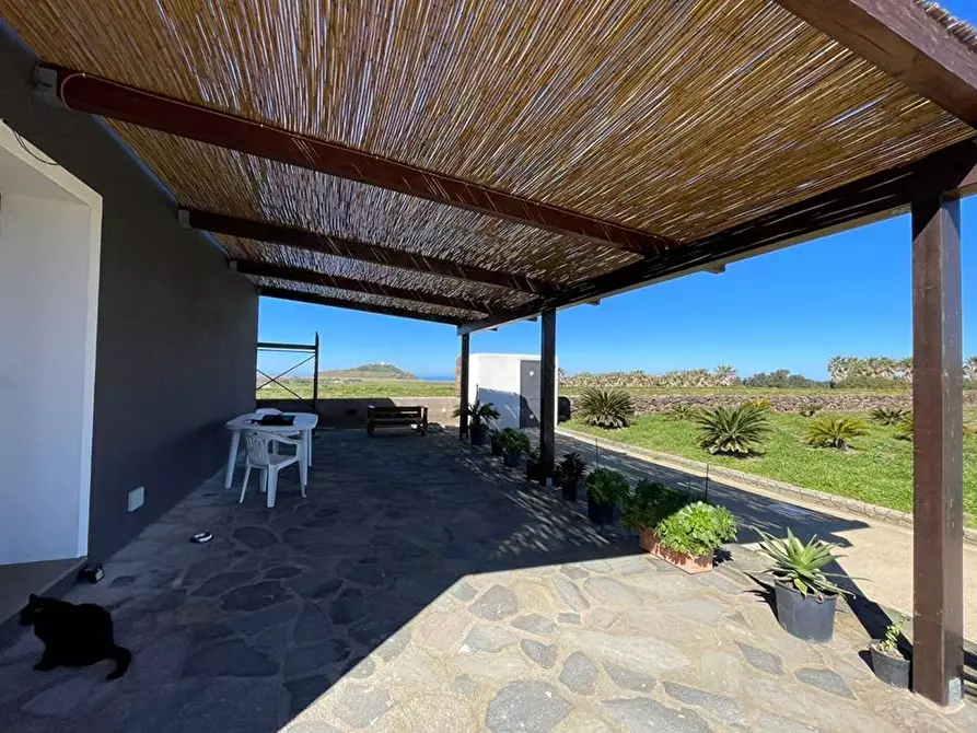 Immagine 23 di Villa in vendita  in Via Ruchia 28 a Pantelleria
