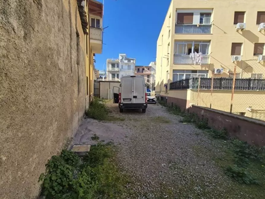 Immagine 3 di Magazzino in vendita  in Via Galletti 126 a Palermo