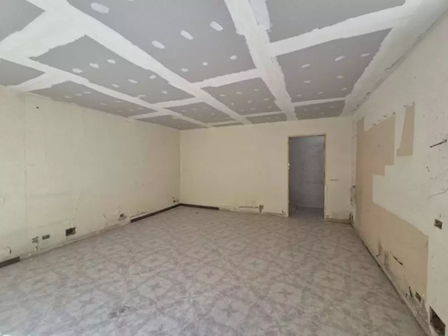 Immagine 14 di Magazzino in vendita  in Via Galletti 126 a Palermo