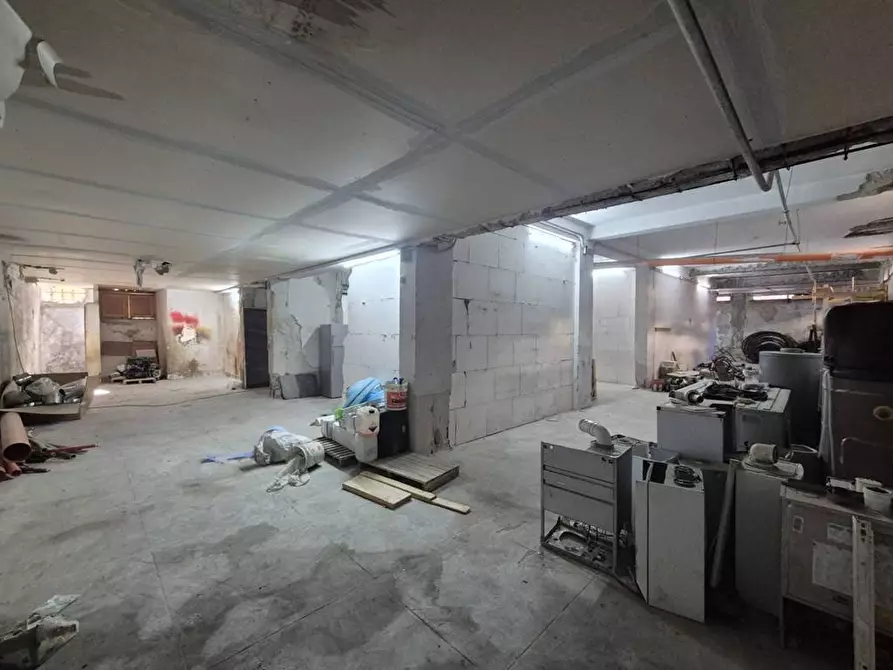 Immagine 12 di Magazzino in vendita  in Via Galletti 126 a Palermo