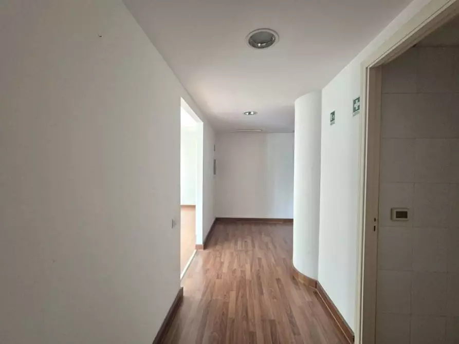 Immagine 7 di Ufficio in vendita  in Via Briuccia 52 a Palermo