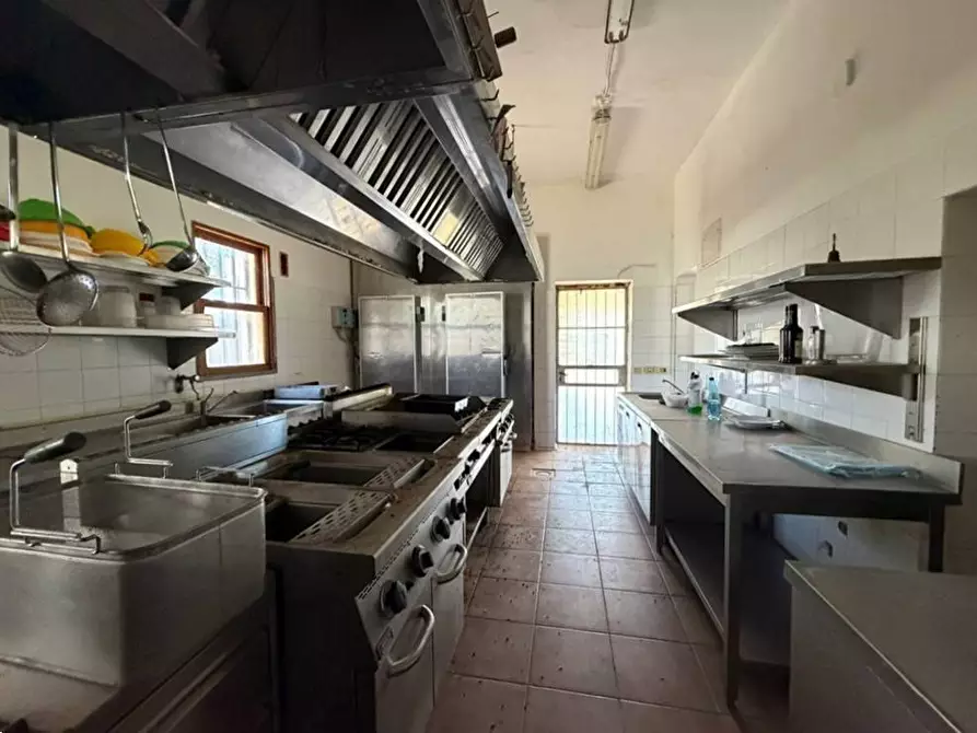 Immagine 9 di Locale commerciale in vendita  in Contrada Roncone Salerno a Pantelleria