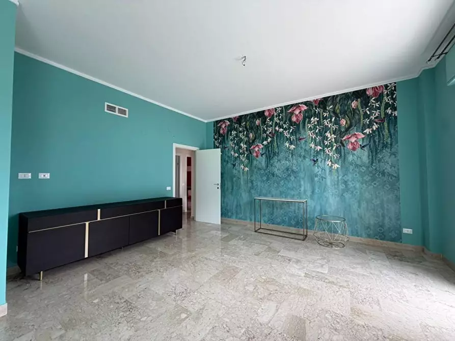 Immagine 6 di Appartamento in vendita  in Piazza Europa 36 a Palermo