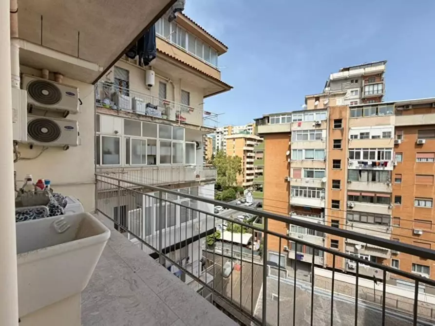 Immagine 23 di Appartamento in vendita  in Piazza Europa 36 a Palermo
