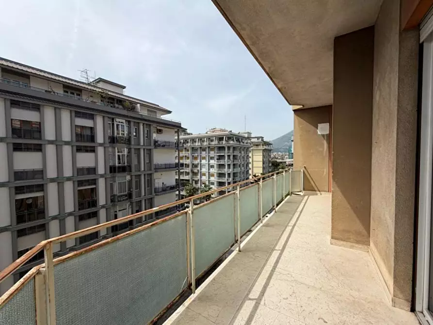 Immagine 4 di Appartamento in vendita  in Piazza Europa 36 a Palermo