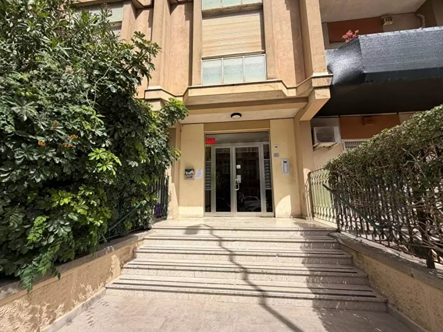 Immagine 39 di Appartamento in vendita  in Piazza Europa 36 a Palermo