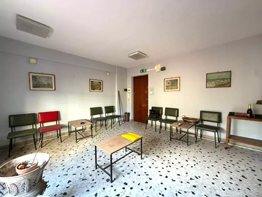 Immagine 1 di Ufficio in vendita  in Corso Camillo Finocchiaro Aprile 124 a Palermo