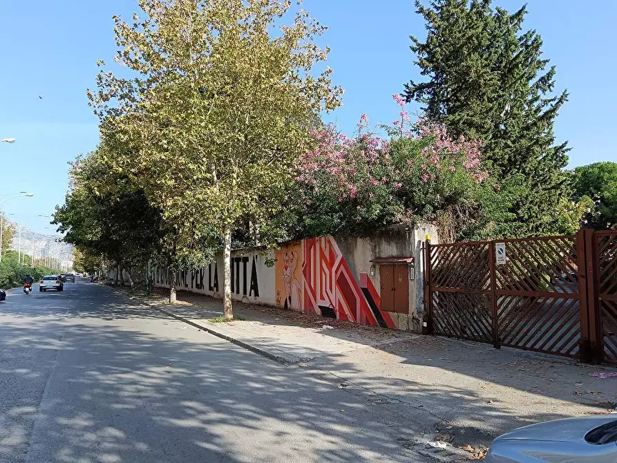 Immagine 1 di Appartamento in vendita  in Via Olivella 5 a Palermo