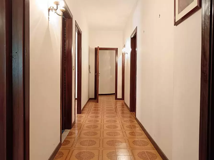 Immagine 30 di Appartamento in vendita  in Via Olivella 5 a Palermo