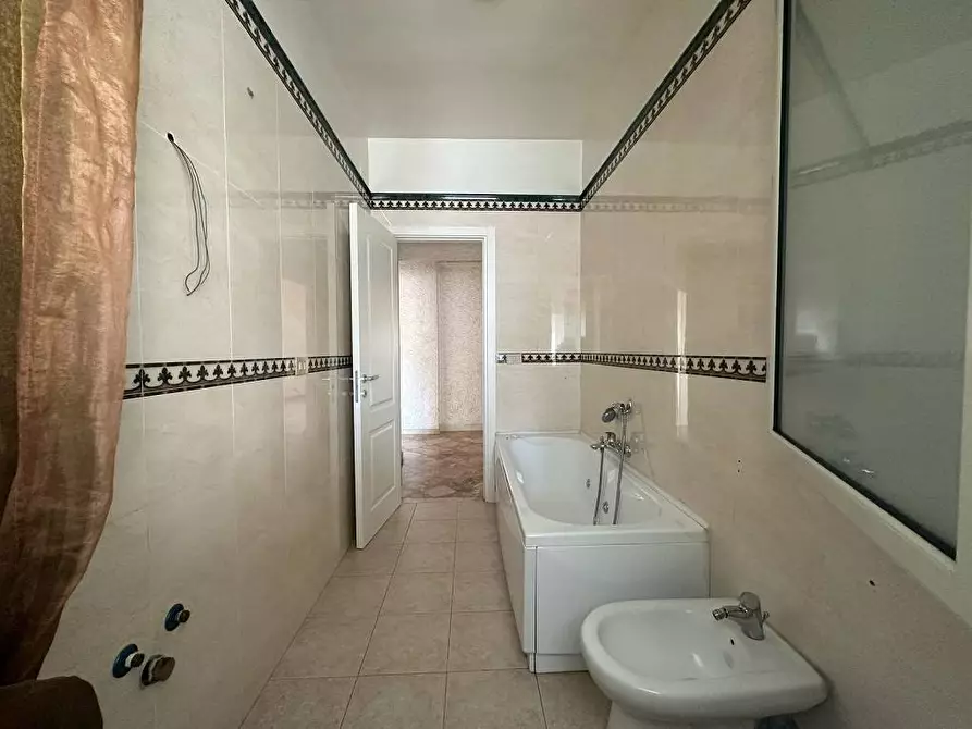 Immagine 20 di Appartamento in vendita  in Via Enrico Hassan 12 a Palermo