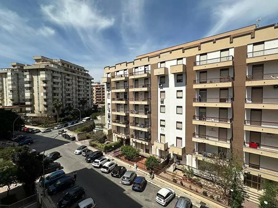 Immagine 9 di Appartamento in vendita  in Via Enrico Hassan 12 a Palermo