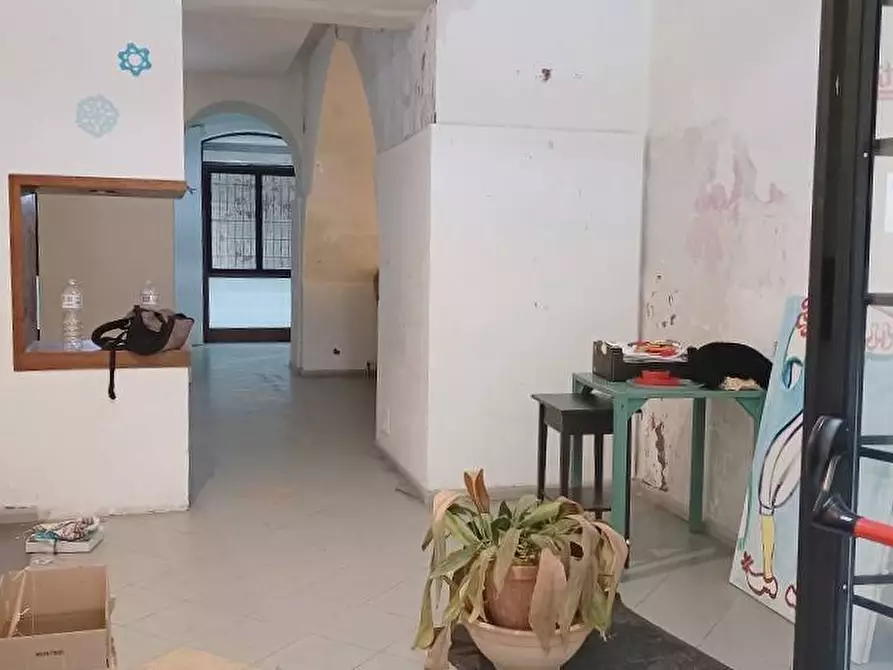 Immagine 20 di Locale commerciale in vendita  in Via San Basilio 37 a Palermo