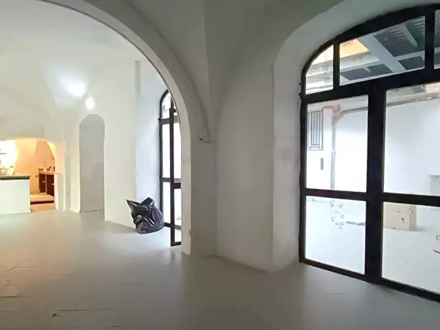 Immagine 9 di Locale commerciale in vendita  in Via San Basilio 37 a Palermo