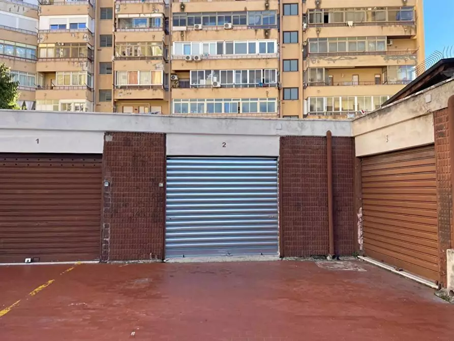 Immagine 1 di Box auto in vendita  in Via Ingegneros 110 a Palermo