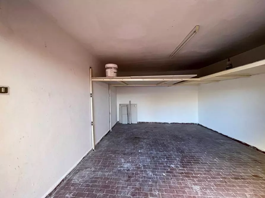 Immagine 5 di Box auto in vendita  in Via Ingegneros 110 a Palermo