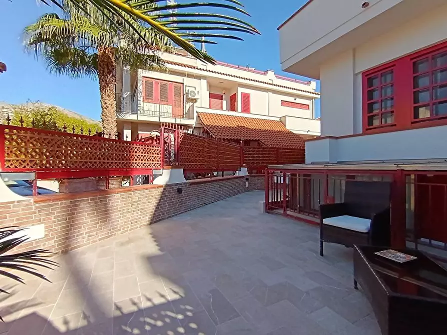 Immagine 3 di Villa in vendita  in Via Pazienza 27 a Palermo