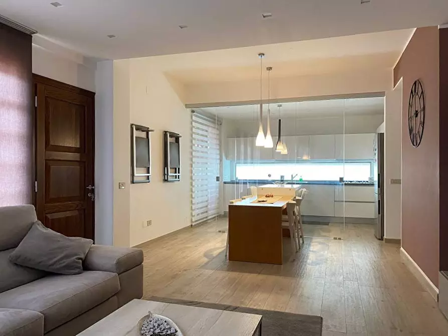 Immagine 14 di Villa in vendita  in Via Pazienza 27 a Palermo