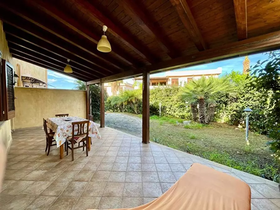 Immagine 4 di Villa in vendita  in Contrada Pistavecchia 203 a Campofelice Di Roccella