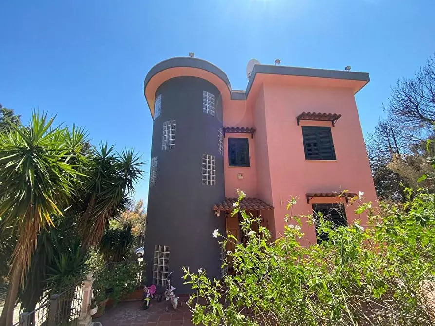 Immagine 1 di Villa in vendita  in Stradale Bellolampo 4700 a Palermo