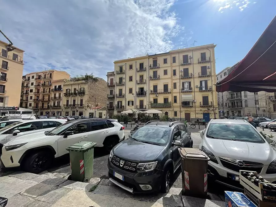 Immagine 7 di Locale commerciale in vendita  in Piazza Nascè 4 a Palermo