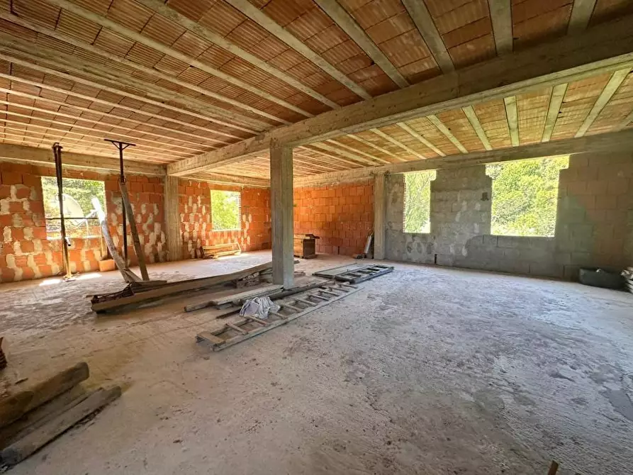 Immagine 32 di Villa in vendita  in Contrada Fiumara 40 a Tortorici