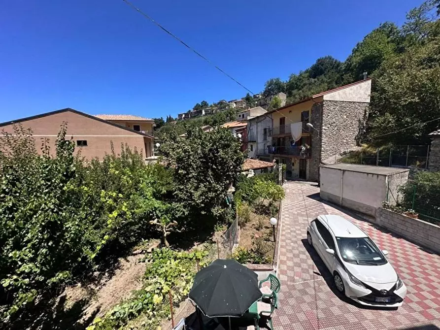 Immagine 24 di Villa in vendita  in Contrada Fiumara 40 a Tortorici