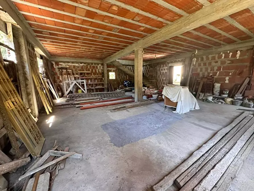 Immagine 29 di Villa in vendita  in Contrada Fiumara 40 a Tortorici