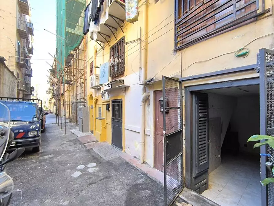 Immagine 9 di Appartamento in vendita  in Cortile Bensa 5 a Palermo