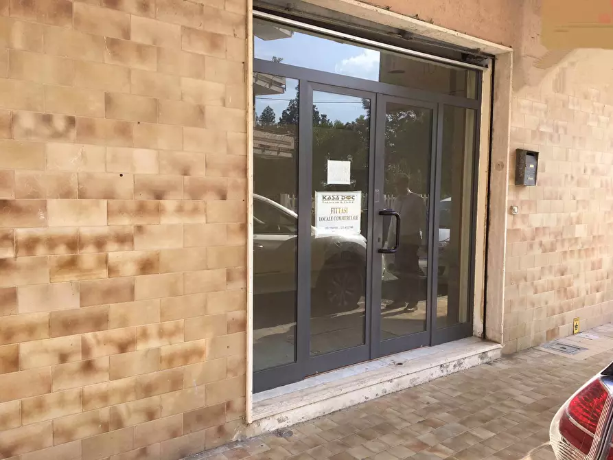 Immagine 2 di Locale commerciale in affitto  in TRAVERSA FIUME a Catanzaro