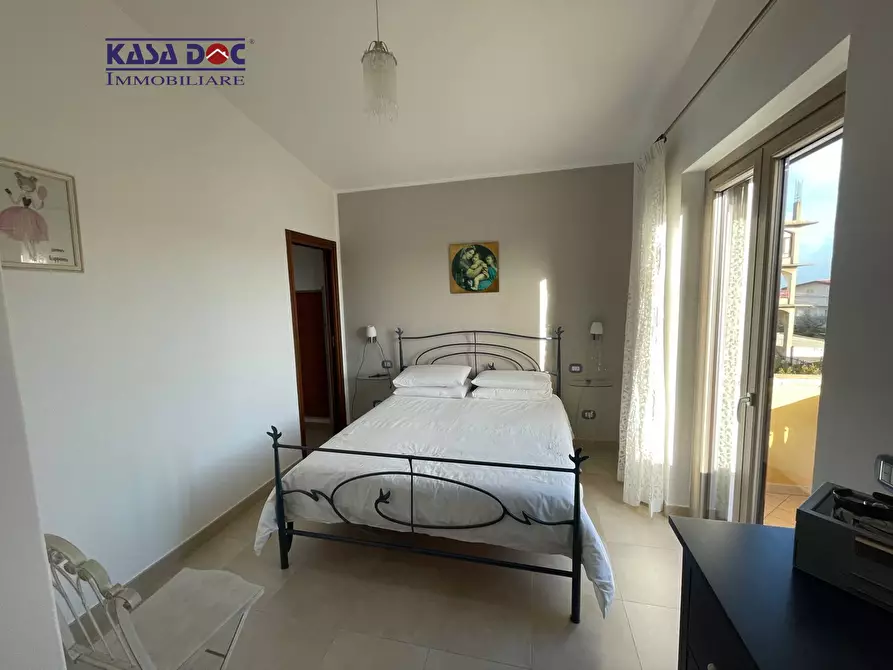 Immagine 8 di Villa in vendita  in Via Juzzolino a Amaroni