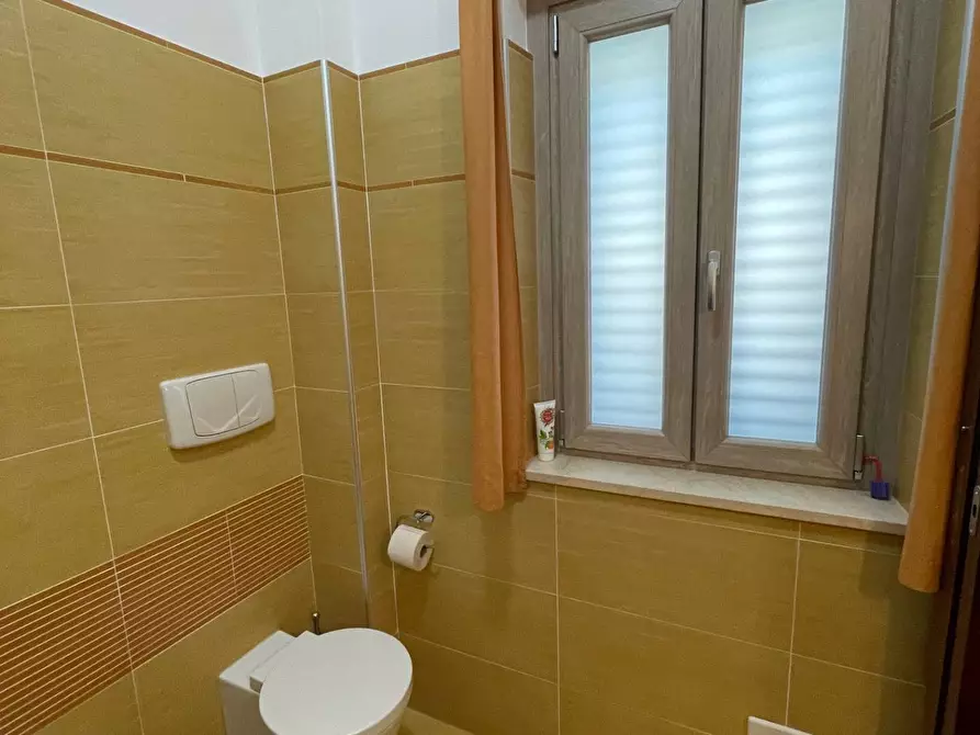 Immagine 19 di Villa in vendita  in Via Juzzolino a Amaroni