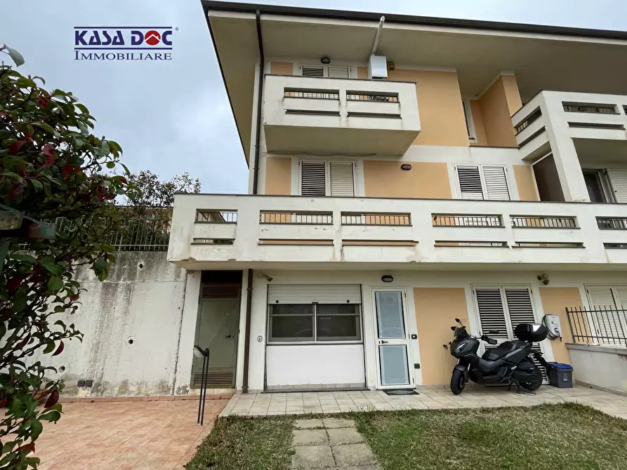 Immagine 19 di Villa in vendita  in Via Paolo Orsi a Catanzaro