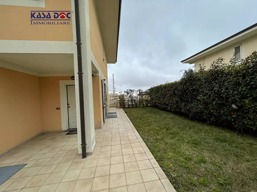 Immagine 21 di Villa in vendita  in Via Paolo Orsi a Catanzaro