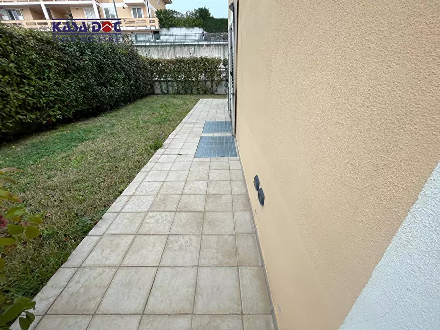 Immagine 24 di Villa in vendita  in Via Paolo Orsi a Catanzaro