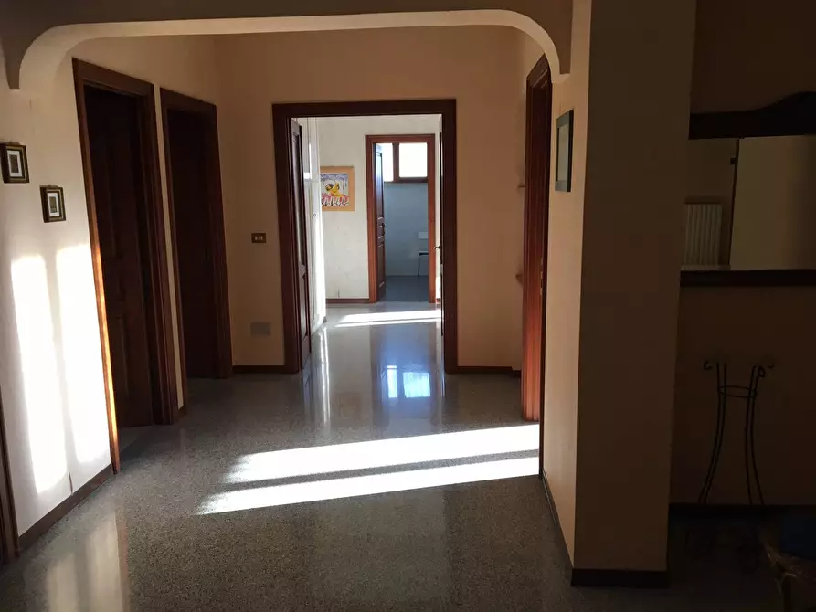 Immagine 7 di Villa in vendita  in Via Solferino a Catanzaro