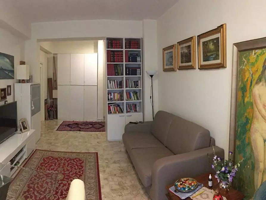 Immagine 3 di Appartamento in vendita  in Viale De Filippis a Catanzaro