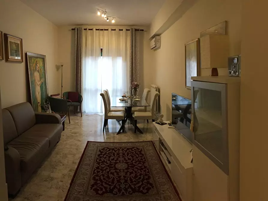 Immagine 4 di Appartamento in vendita  in Viale De Filippis a Catanzaro