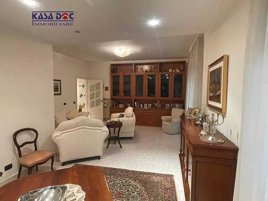 Immagine 4 di Appartamento in vendita  in Via Giuseppe Schiavi a Catanzaro