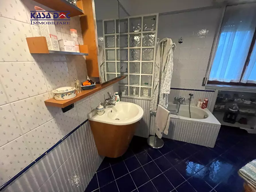 Immagine 12 di Appartamento in vendita  in Via Giuseppe Schiavi a Catanzaro