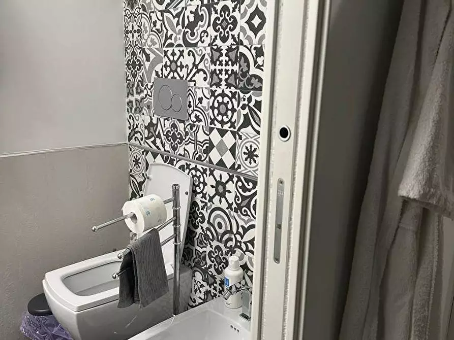 Immagine 15 di Appartamento in vendita  in VIA GIAN FRANCESCO PAPARO a Catanzaro