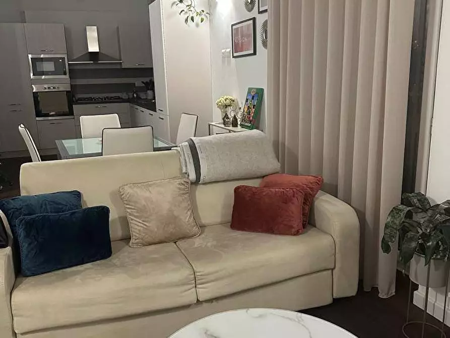 Immagine 3 di Appartamento in vendita  in VIA GIAN FRANCESCO PAPARO a Catanzaro