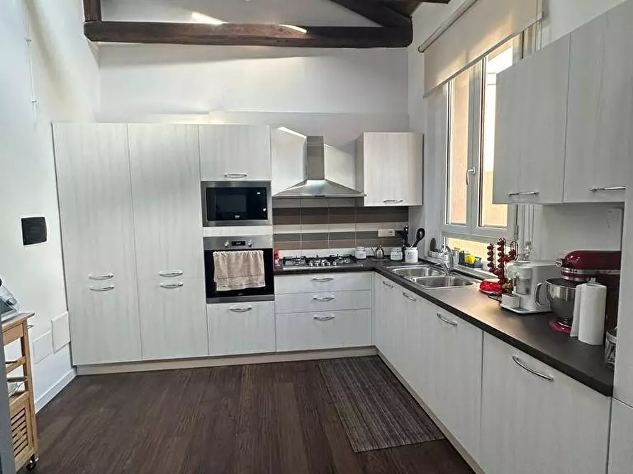 Immagine 8 di Appartamento in vendita  in VIA GIAN FRANCESCO PAPARO a Catanzaro