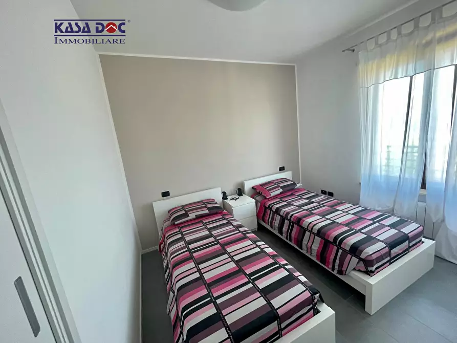 Immagine 22 di Villa in vendita  in Via M. A. Cassiodoro a Soverato