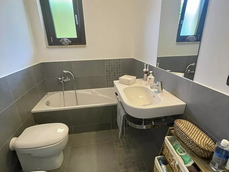 Immagine 25 di Villa in vendita  in Via M. A. Cassiodoro a Soverato